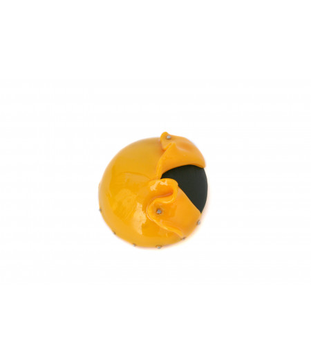Candy-black-yellow-brooch